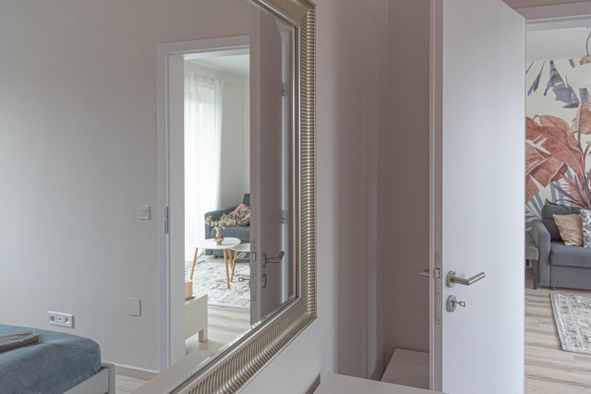 Dob36 Apartment With Free Private Parking And Balcony Budapest Exterior photo